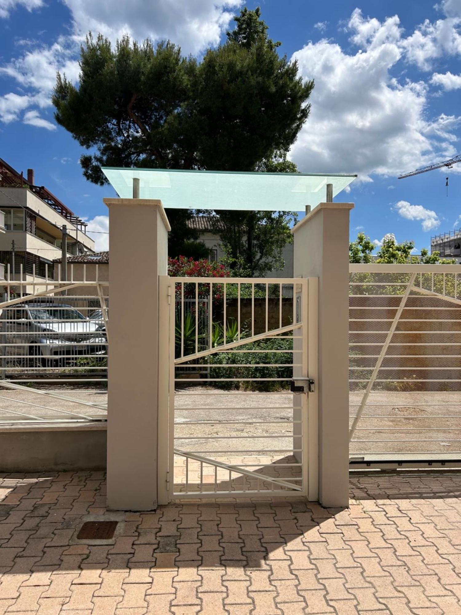 Appartamento Zona Residenziale, Due Passi Dal Mare Pescara Exteriör bild